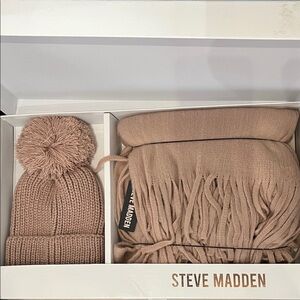 Steve Madden Blush Knit Hat and Scarf Set